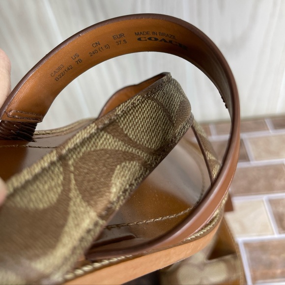 COACH Harlan Beige/Khaki Sandals Preowned Size 7 - Picture 5 of 16